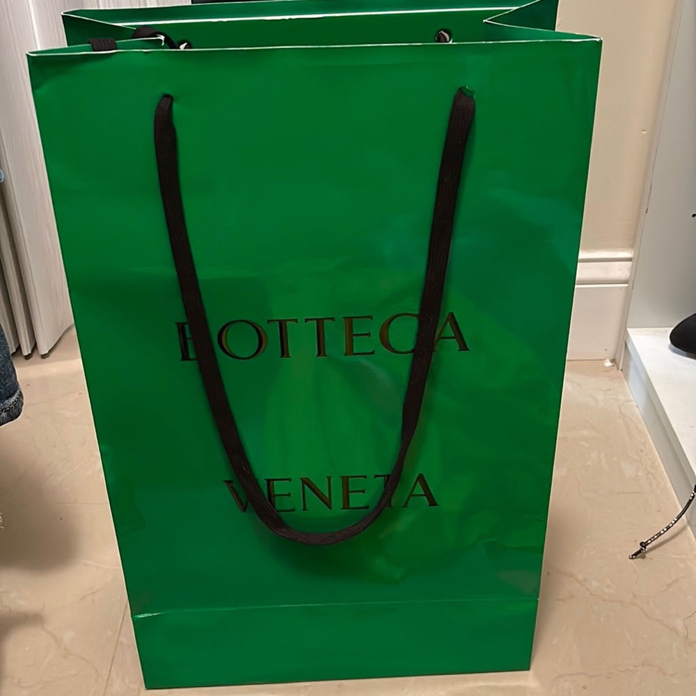 Bottega shopping bag